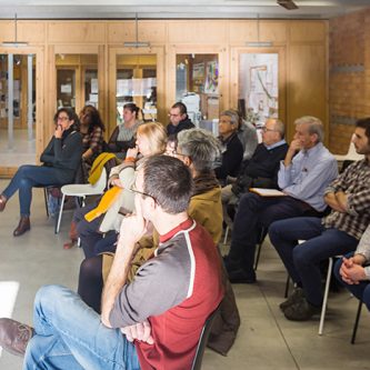 El Servei de Voluntariat de Sant Pere Claver promou i gestiona la participació de persones que, amb el seu temps i compromís, volen ser actors de transformació social, oferint suport i acompanyament a persones vulnerables o en risc d’exclusió, vinculades a la nostra entitat.