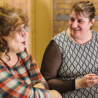 El Servei de Voluntariat de Sant Pere Claver promou i gestiona la participació de persones que, amb el seu temps i compromís, volen ser actors de transformació social, oferint suport i acompanyament a persones vulnerables o en risc d’exclusió, vinculades a la nostra entitat.