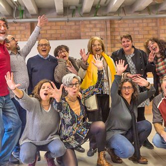 El Servei de Voluntariat de Sant Pere Claver promou i gestiona la participació de persones que, amb el seu temps i compromís, volen ser actors de transformació social, oferint suport i acompanyament a persones vulnerables o en risc d’exclusió, vinculades a la nostra entitat.